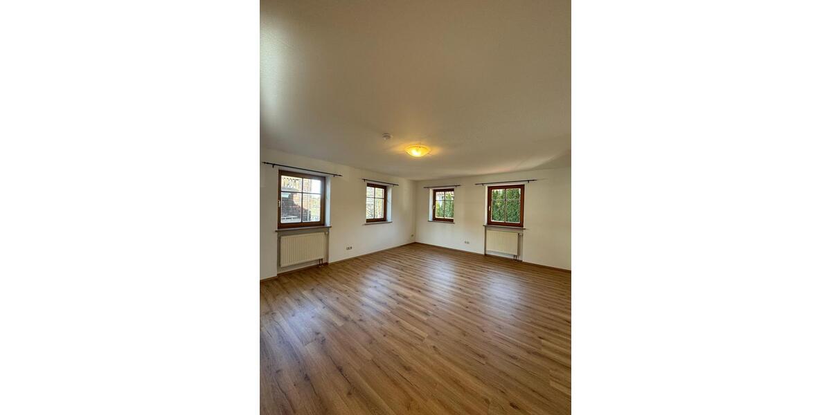 Hochparterre Oberstaufen - 3 Zimmer, 86 m&sup2;, 1.070&euro; | Angebot:26249096