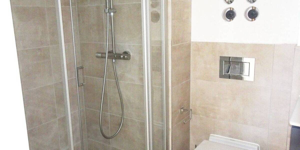 Etagenwohnung Frankfurt am Main Schwanheim - 3 Zimmer, 97 m&sup2;, 1.730&euro; | Angebot:26730736