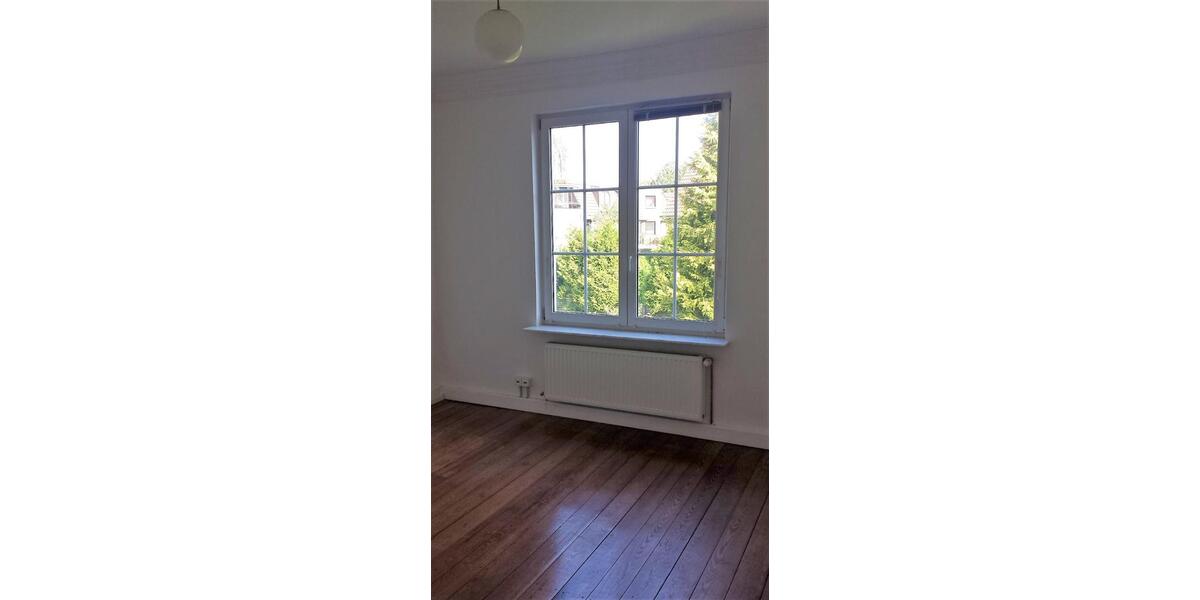 Villa Ahrensburg - 7 Zimmer, 188 m&sup2;, 3.190&euro; | Angebot:26582178