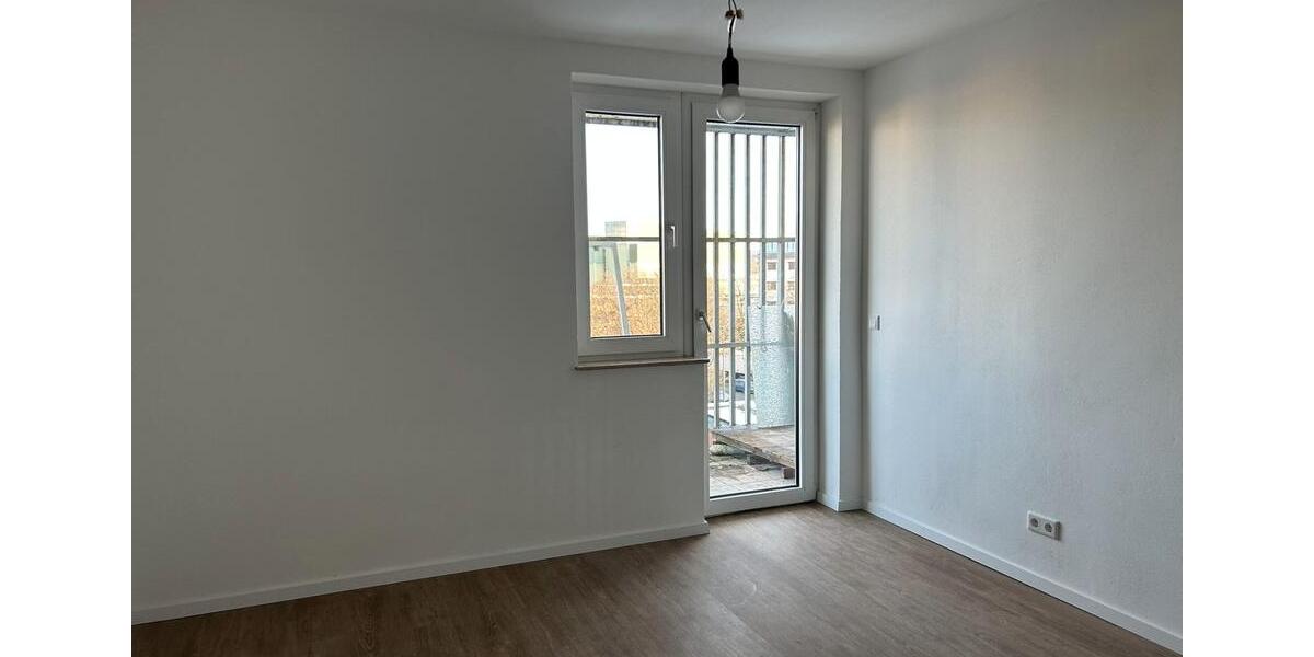 Dachgeschoßwohnung Arnsberg Rusch - 4 Zimmer, 140 m&sup2;, 1.400&euro; | Angebot:23358348