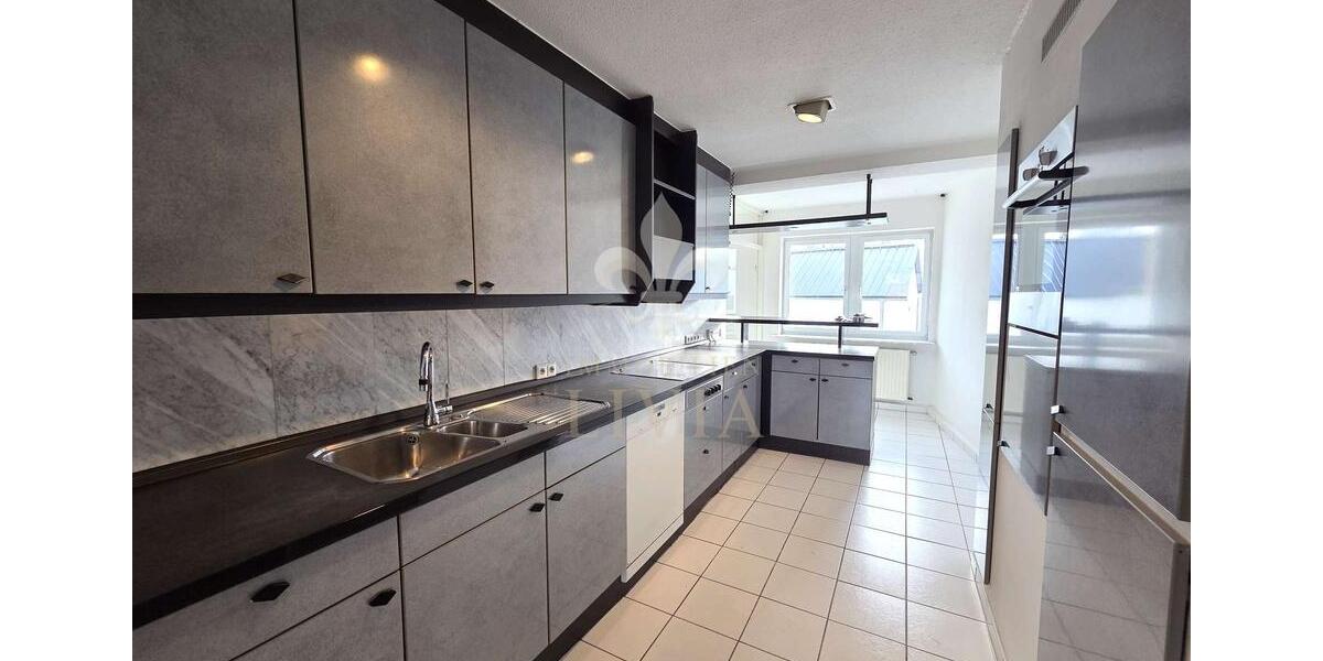 Etagenwohnung Saarbrücken Dudweiler - 5 Zimmer, 227 m&sup2;, 1.400&euro; | Angebot:25054278