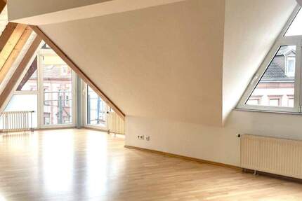 Wohnung Kaiserslautern Innenstadt - 3 Zimmer, 80 m&sup2;, 720&euro; | Angebot:25800235
