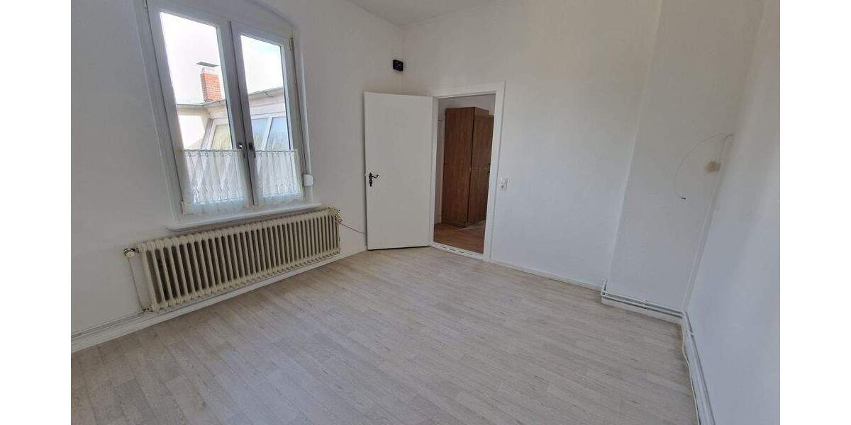 Etagenwohnung Varel - 3 Zimmer, 75 m&sup2;, 525&euro; | Angebot:24872709