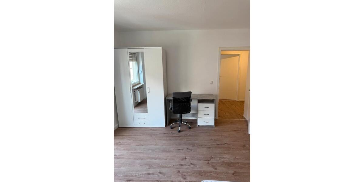 Wohnen auf Zeit Ludwigshafen am Rhein Ludwigshafen-Hemshof - 17 Zimmer, 85 m&sup2;, 600&euro; | Angebot:26632123