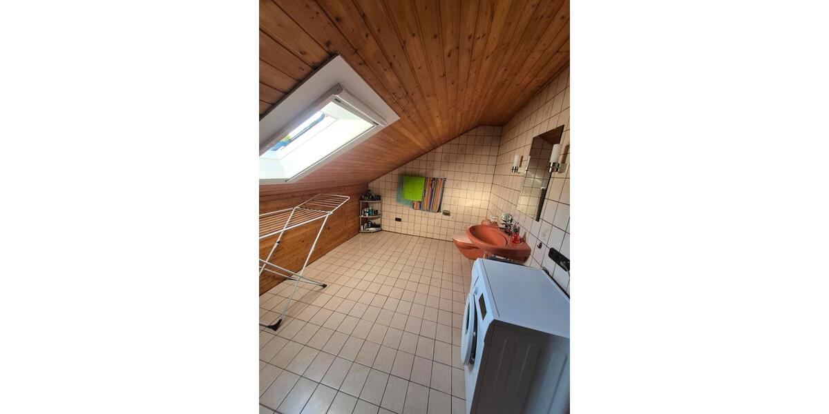 Dachgeschoßwohnung Lauterbach (Hessen) - 1 Zimmer, 60 m&sup2;, 380&euro; | Angebot:26339689