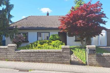 Bungalow mit Garten und Garage in ruhiger Lage zur Miete! 4 zimmer