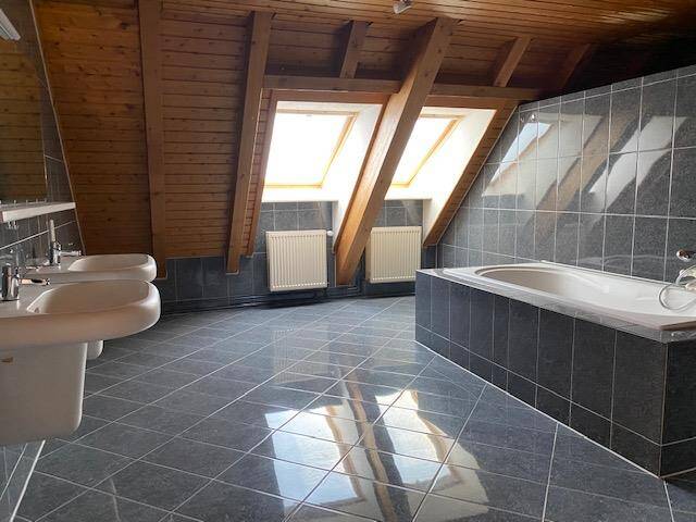 Haus im Haus Penthouse Stühlingen, Grenzübergang Zürich, gr. Sonnenblk., Kamin, Badelandschaft, Galerie, Fb-Heiz., ...