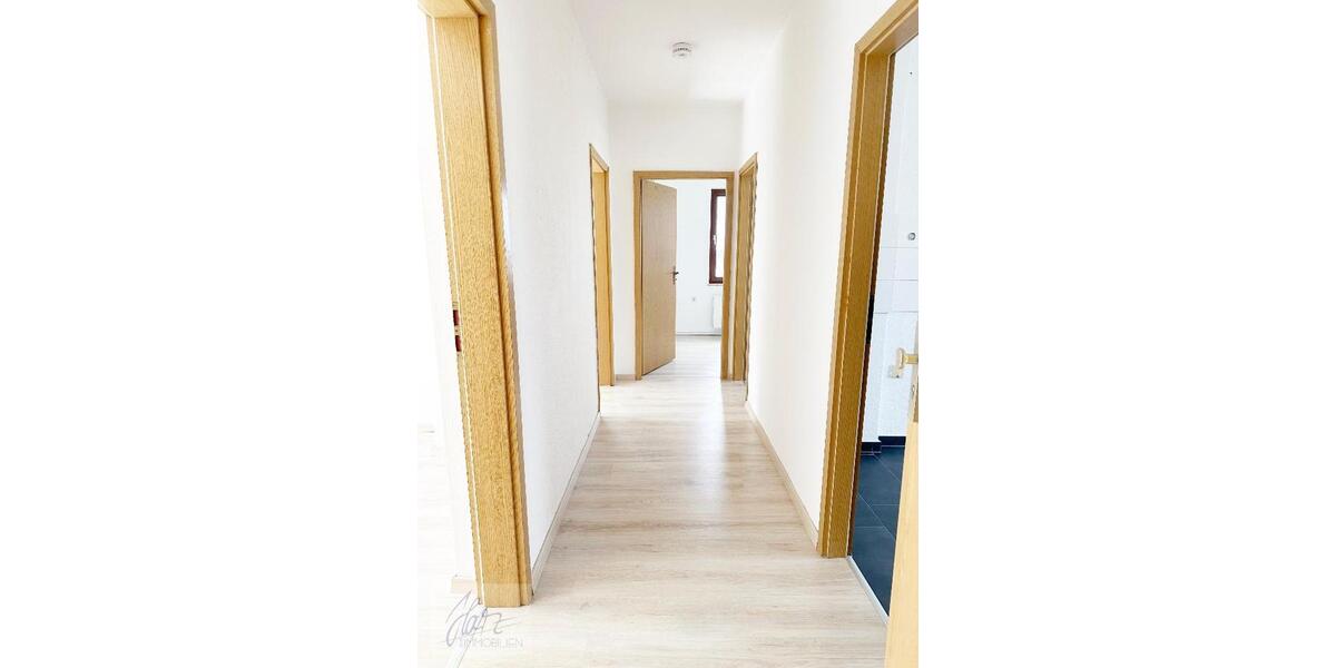 Etagenwohnung Nünchritz - 3 Zimmer, 62 m&sup2;, 320&euro; | Angebot:26400678