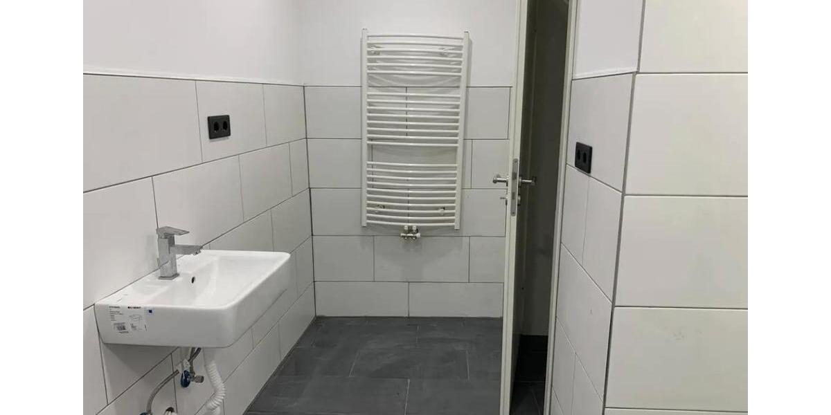 Erdgeschoßwohnung Bad Pyrmont - 4 Zimmer, 125 m&sup2;, 980&euro; | Angebot:26547810