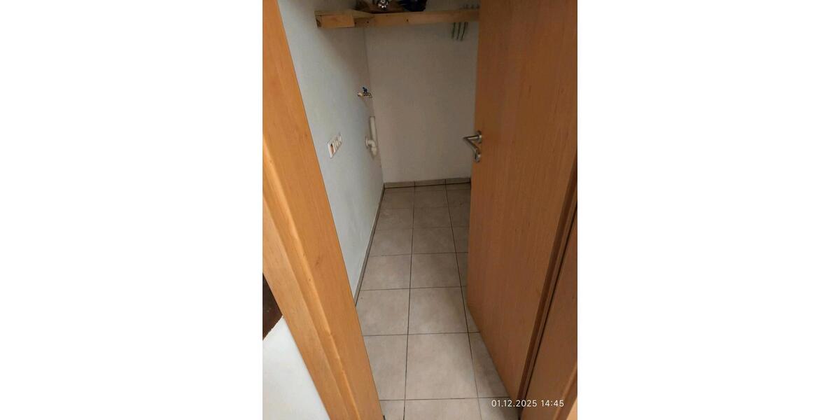 Dachgeschoßwohnung Landau an der Isar - 2 Zimmer, 100 m&sup2;, 740&euro; | Angebot:25943942