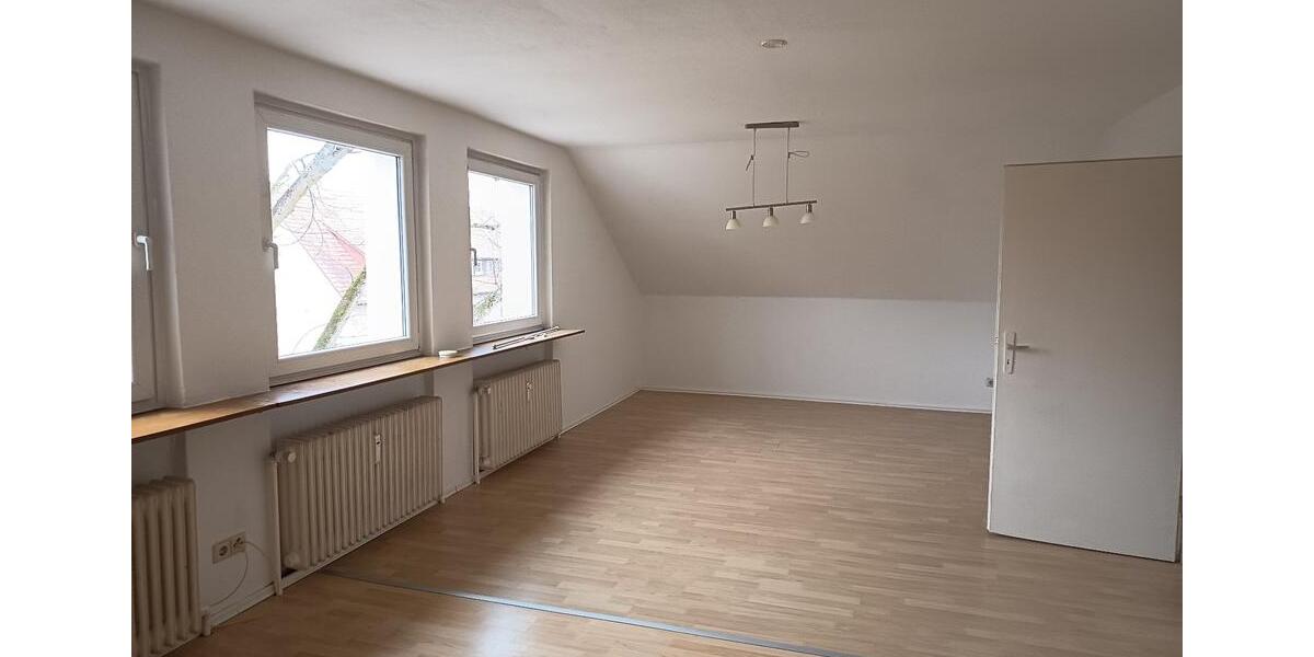Etagenwohnung Königslutter am Elm - 3 Zimmer, 90 m&sup2;, 550&euro; | Angebot:24651148