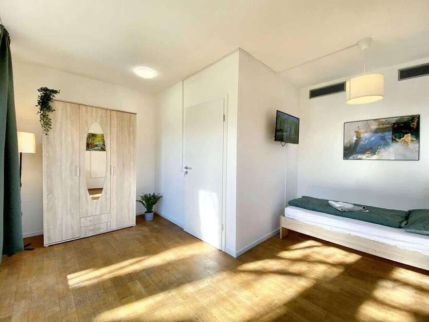Wohnung zum Mieten in München 720 € 15 m²