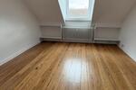 Dachgeschoßwohnung Kiel - 4 Zimmer, 127 m&sup2;, 1.490&euro; | Angebot:26625648