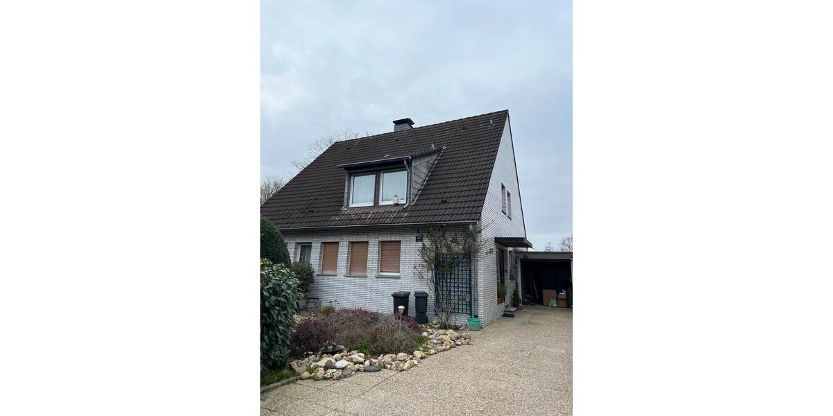 Wohnen auf Zeit Langenfeld (Rheinland) - 4 Zimmer, 150 m&sup2;, 500&euro; | Angebot:23778951