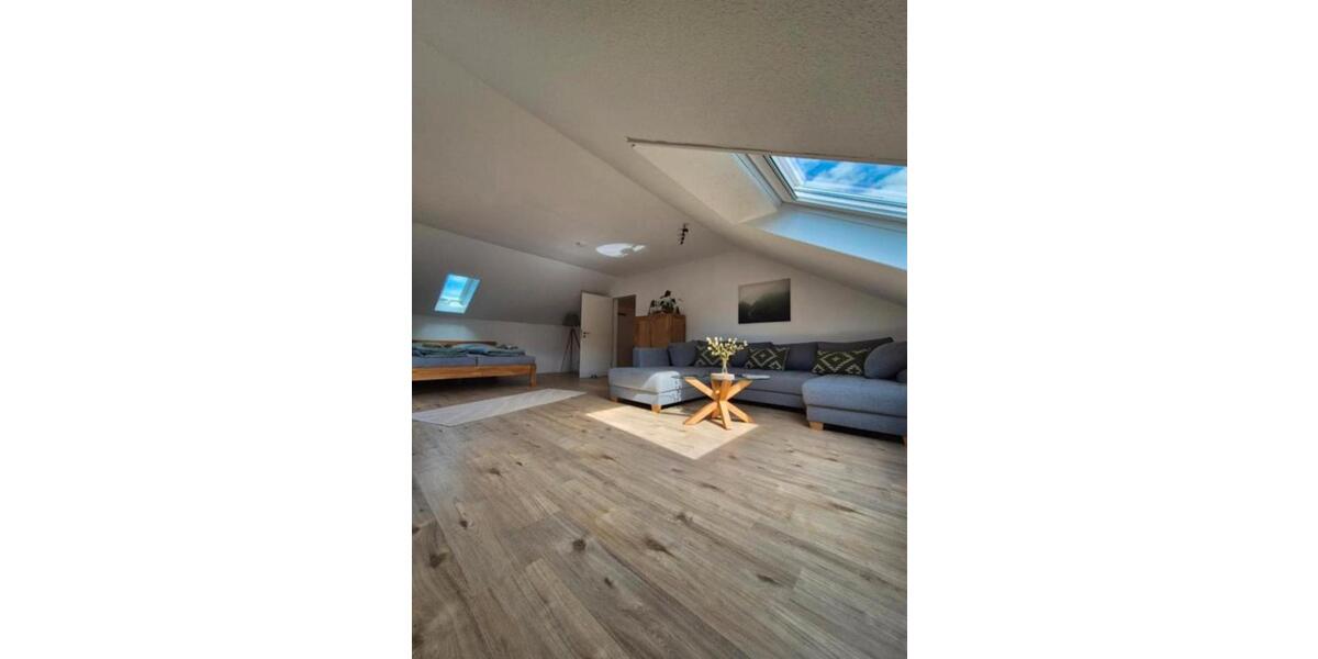 Dachgeschoßwohnung Bad Emstal - 1 Zimmer, 67 m&sup2;, 600&euro; | Angebot:26335140