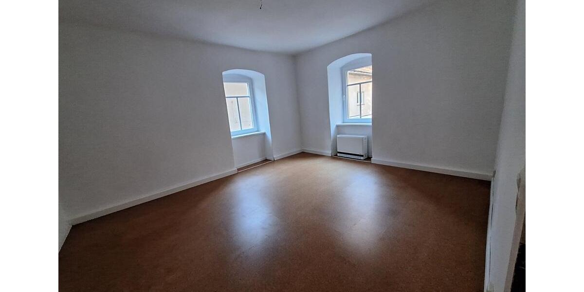Etagenwohnung Nossen - 2 Zimmer, 67 m&sup2;, 299&euro; | Angebot:25932536