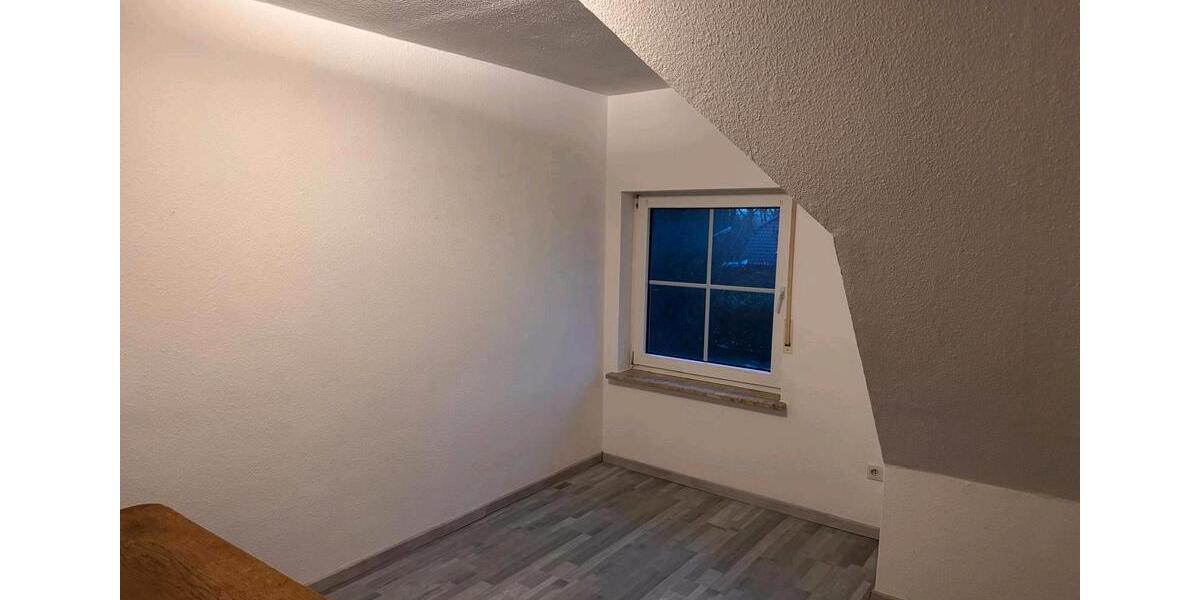 Doppelhaushälfte Tostedt - 4 Zimmer, 98 m&sup2;, 1.200&euro; | Angebot:24640315