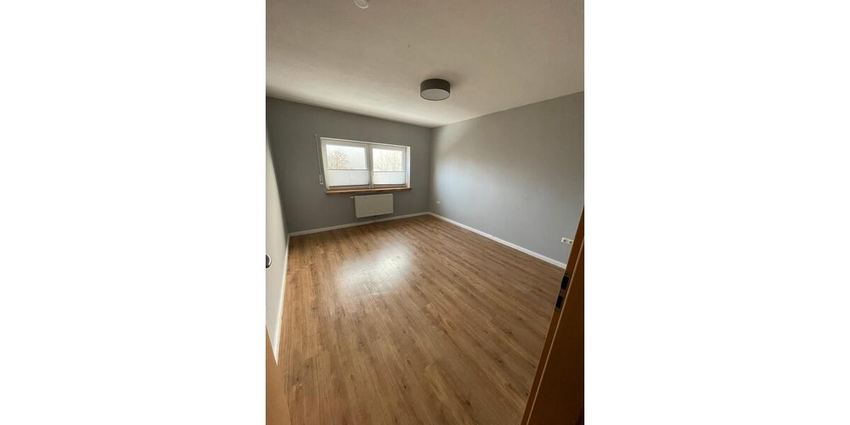 Doppelhaushälfte Emden Rysumer Landstraße - 4 Zimmer, 120 m&sup2;, 1.400&euro; | Angebot:24679749