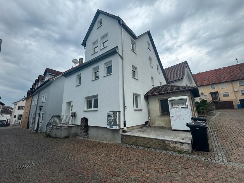 Große 6-Zimmer-Maisonette in Gundelsheim