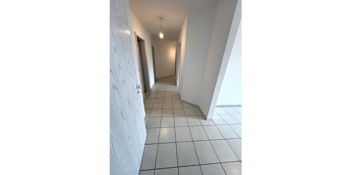 Etagenwohnung Bielefeld Schildesche - 4 Zimmer, 120 m&sup2;, 1.320&euro; | Angebot:26505399