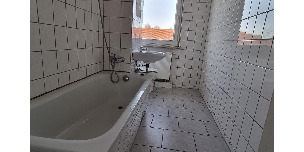 Einziehen und wohlfühlen: Gepflegte 2-Zimmer-Wohnung mit herrlichem Balkon 2 zimmer