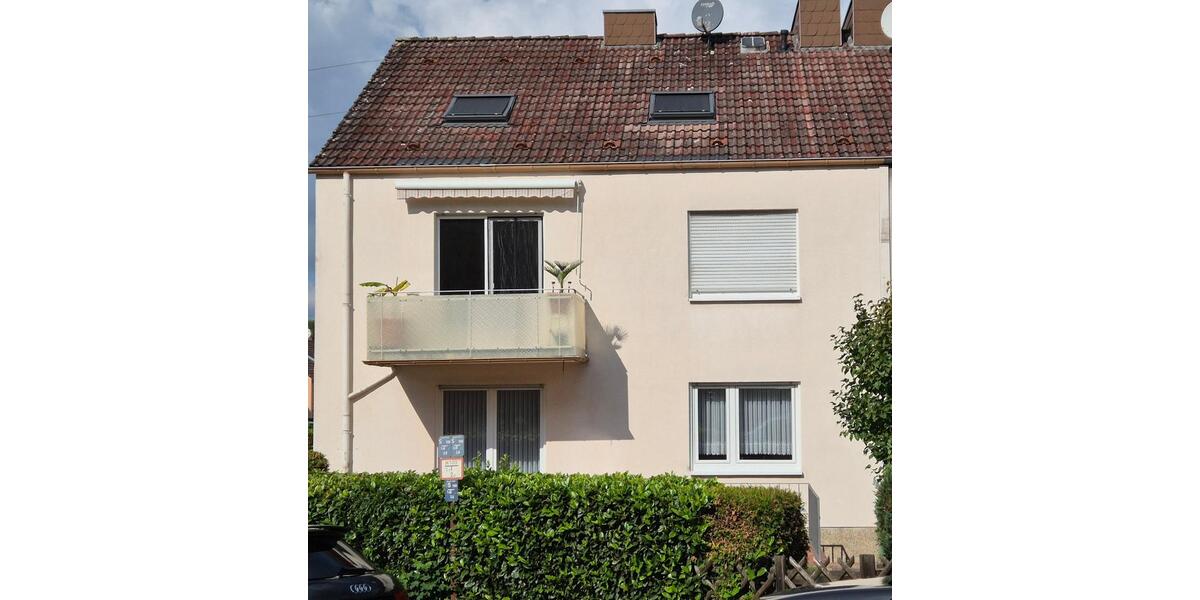 Dachgeschoßwohnung Saarbrücken West - 3 Zimmer, 50 m&sup2;, 400&euro; | Angebot:25298087