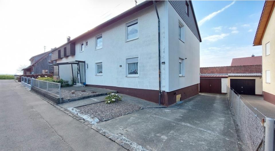 Etagenwohnung Niederstotzingen - 4 Zimmer, 88 m&sup2;, 900&euro; | Angebot:26374171
