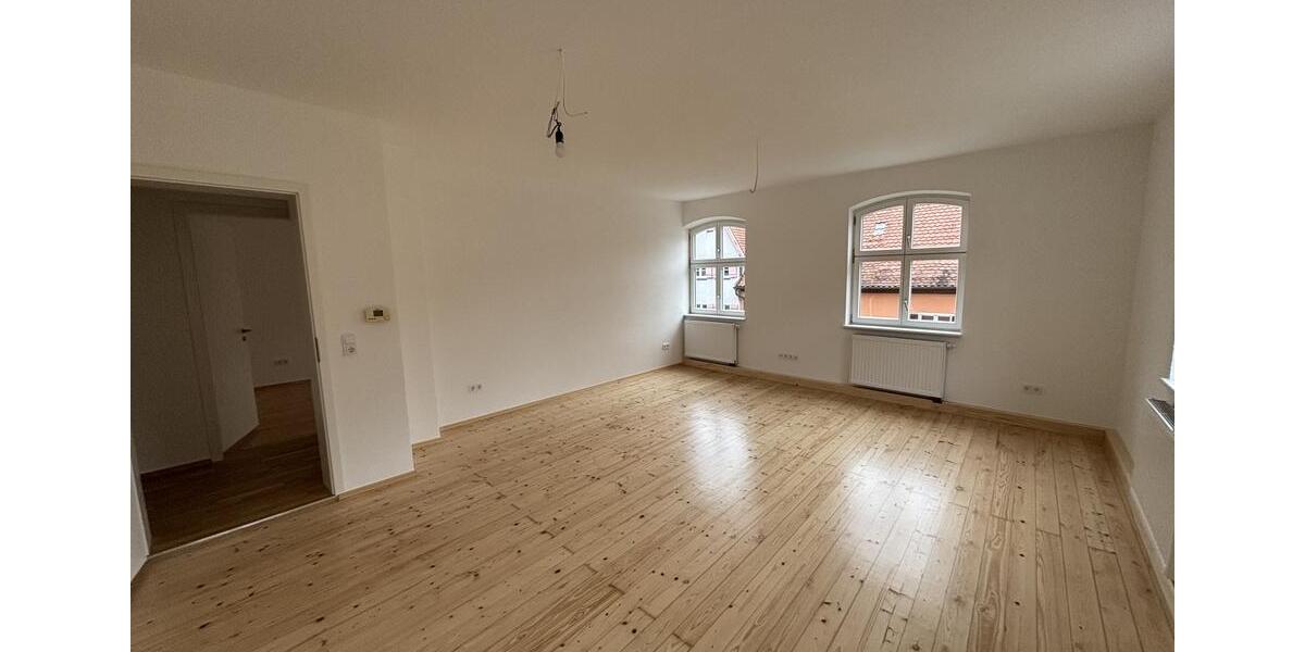 Etagenwohnung Dinkelsbühl - 3 Zimmer, 95 m&sup2;, 990&euro; | Angebot:25752509