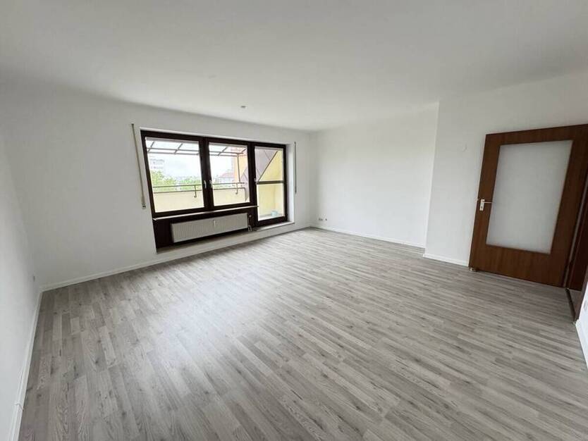 2-Zimmer-Wohnung mit Loggia und TG-Stellplatz