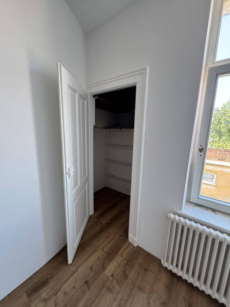 Noch verfügbar - Stilvolle 4-Zimmer-Altbauwohnung - Erstbezug nach hochwertiger Sanierung 4 zimmer