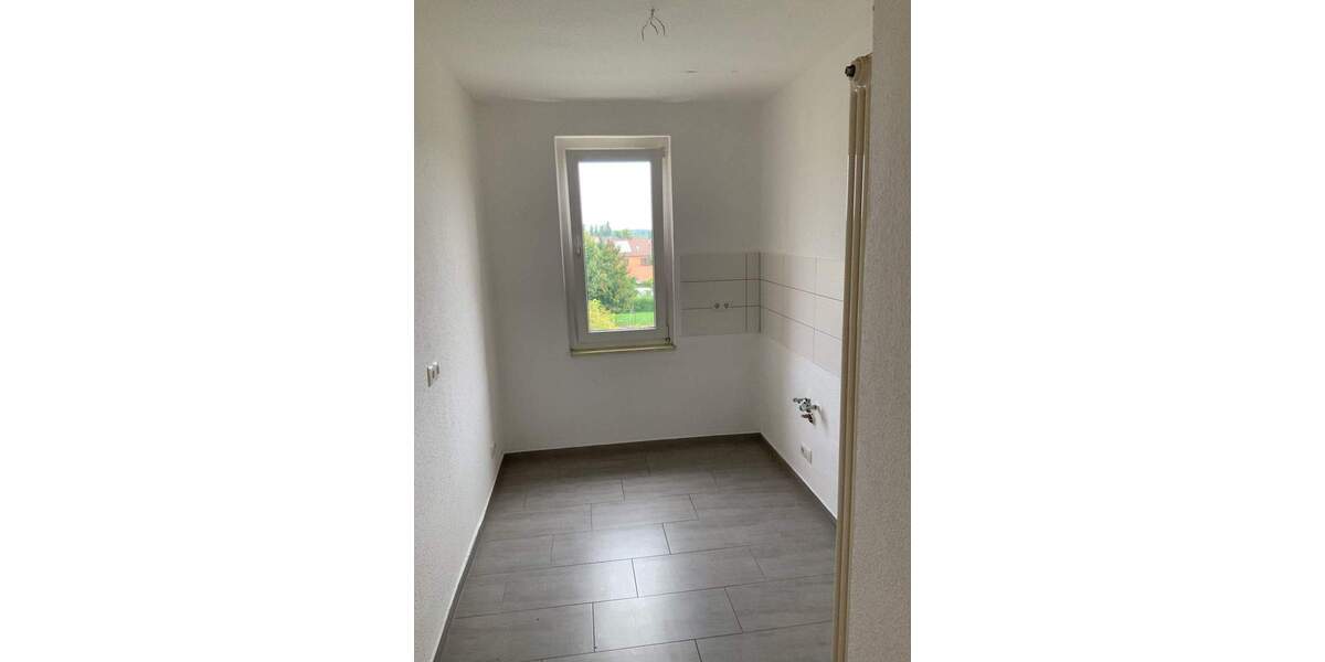 Etagenwohnung Bitterfeld-Wolfen Wolfen - 3 Zimmer, 58 m&sup2;, 380&euro; | Angebot:25706265