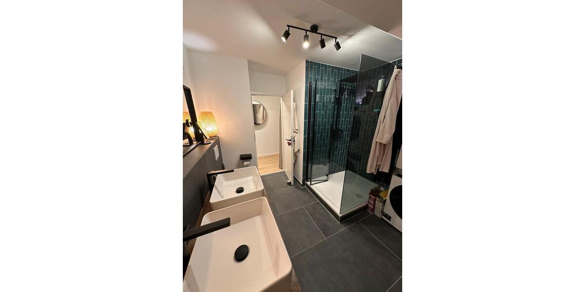 Dachgeschoßwohnung München Schwabing-Freimann - 3 Zimmer, 82 m&sup2;, 2.850&euro; | Angebot:26034256