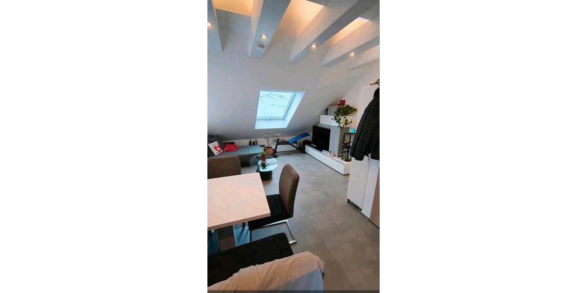 Dachgeschoßwohnung Ober-Olm Olm - 1 Zimmer, 40 m&sup2;, 910&euro; | Angebot:26566097