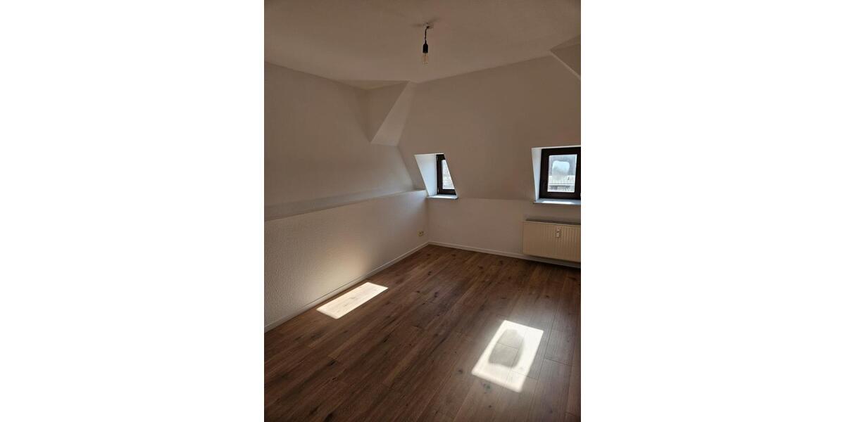 Dachgeschoßwohnung Görlitz - 1 Zimmer, 64 m&sup2;, 480&euro; | Angebot:25808030