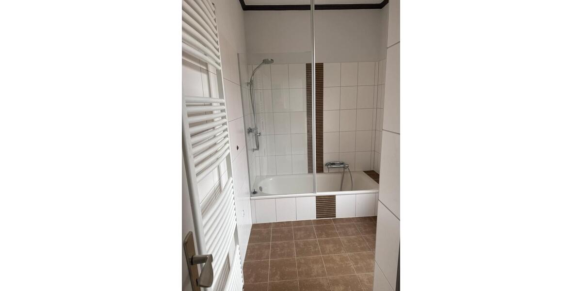 Etagenwohnung Uelzen - 4 Zimmer, 130 m&sup2;, 1.175&euro; | Angebot:25512104
