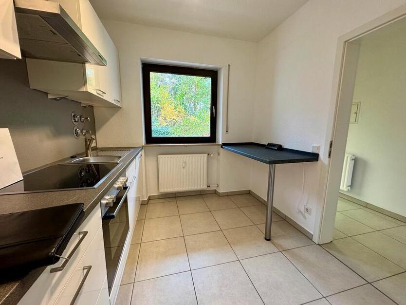 2 Zimmer Wohnung (Balkon, TG), hell, großzügig, Toplage zimmer