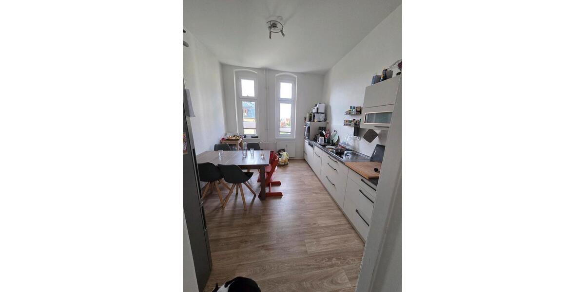 Etagenwohnung Frankfurt (Oder) - 4 Zimmer, 127 m&sup2;, 1.320&euro; | Angebot:26536769