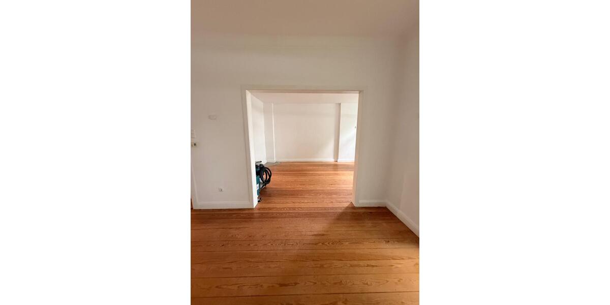 Hochparterre Lübeck Sankt Jürgen - 3 Zimmer, 80 m&sup2;, 1.500&euro; | Angebot:26561856