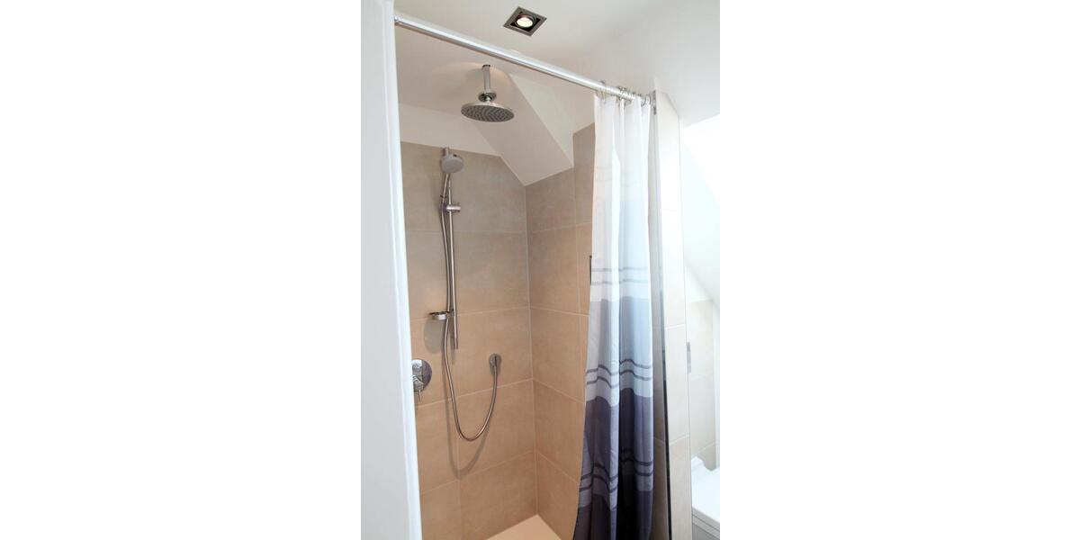 Dachgeschoßwohnung Worms Westliche Vororte - 2 Zimmer, 72 m&sup2;, 720&euro; | Angebot:26503643