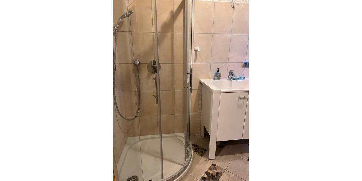 Wohnen auf Zeit Bruchsal - 4 Zimmer, 160 m&sup2;, 495&euro; | Angebot:25088463