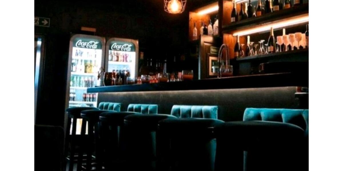 Einfamilienhaus Bielefeld - 2 Zimmer, 90 m&sup2;, 2.300&euro; | Angebot:24732303