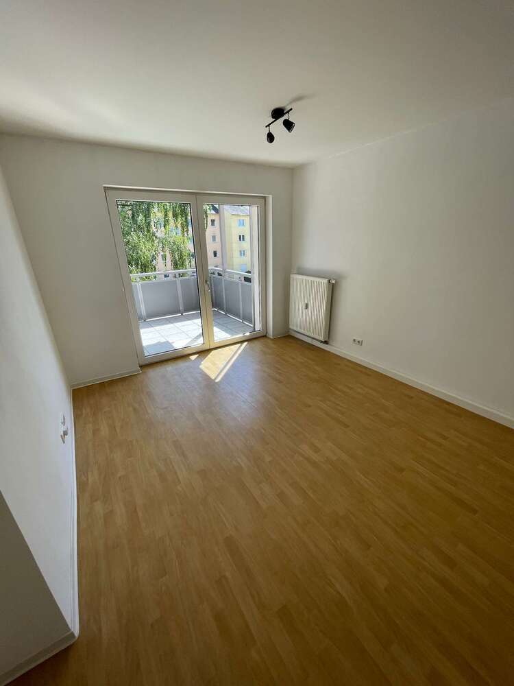 Wohnung zum Mieten in Regensburg 526,94 € 52.8 m²