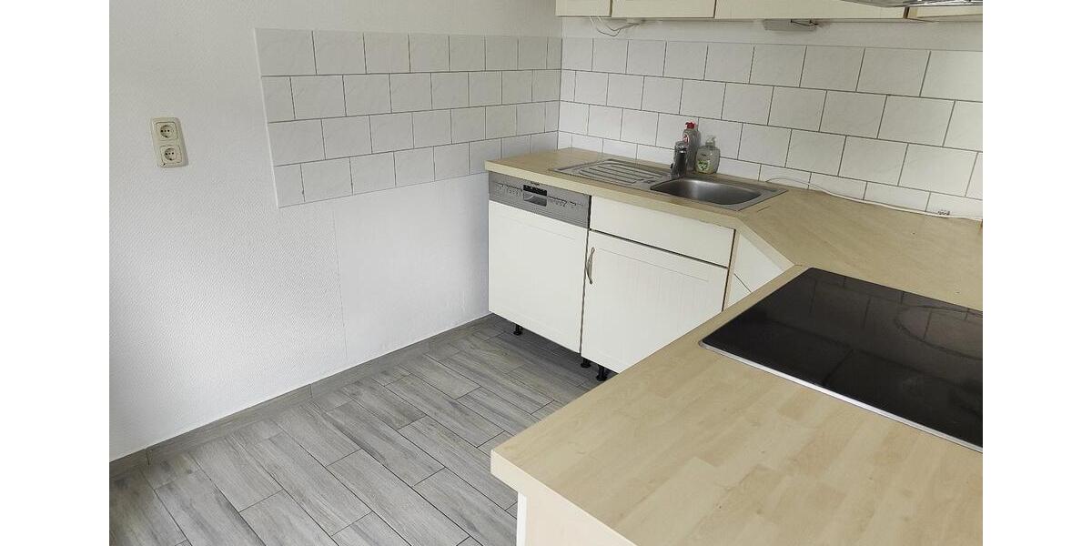 Etagenwohnung Schöneck - 4 Zimmer, 140 m&sup2;, 1.150&euro; | Angebot:25713297