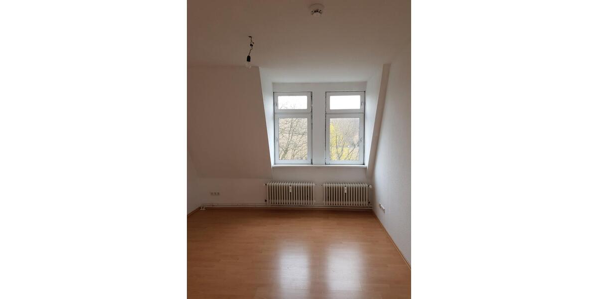Dachgeschoßwohnung Flensburg Falkenberg - 2 Zimmer, 65 m&sup2;, 585&euro; | Angebot:26132625