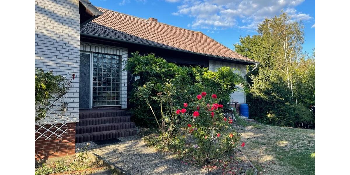 Einfamilienhaus Königslutter am Elm - 4 Zimmer, 120 m&sup2;, 1.150&euro; | Angebot:26269278