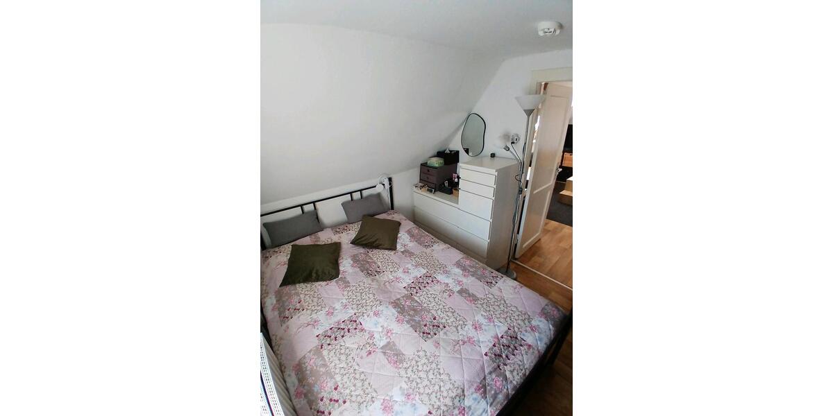 Dachgeschoßwohnung Kellinghusen - 1.5 Zimmer, 27 m&sup2;, 308&euro; | Angebot:25751307