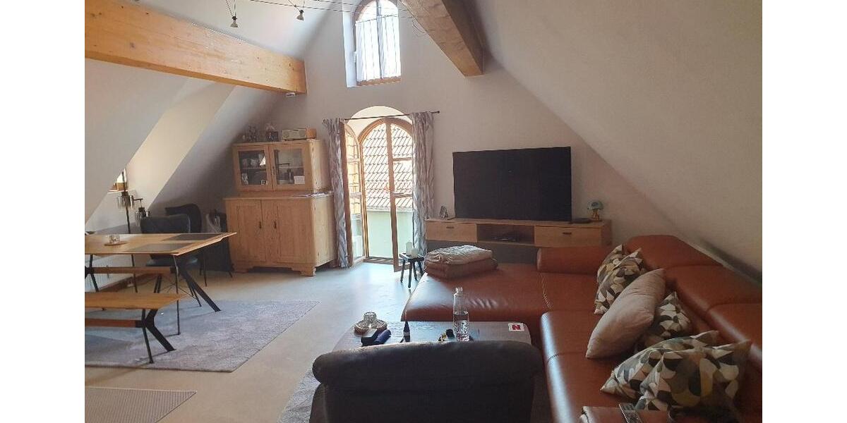 Dachgeschoßwohnung Amberg - 2 Zimmer, 60 m&sup2;, 670&euro; | Angebot:26176809