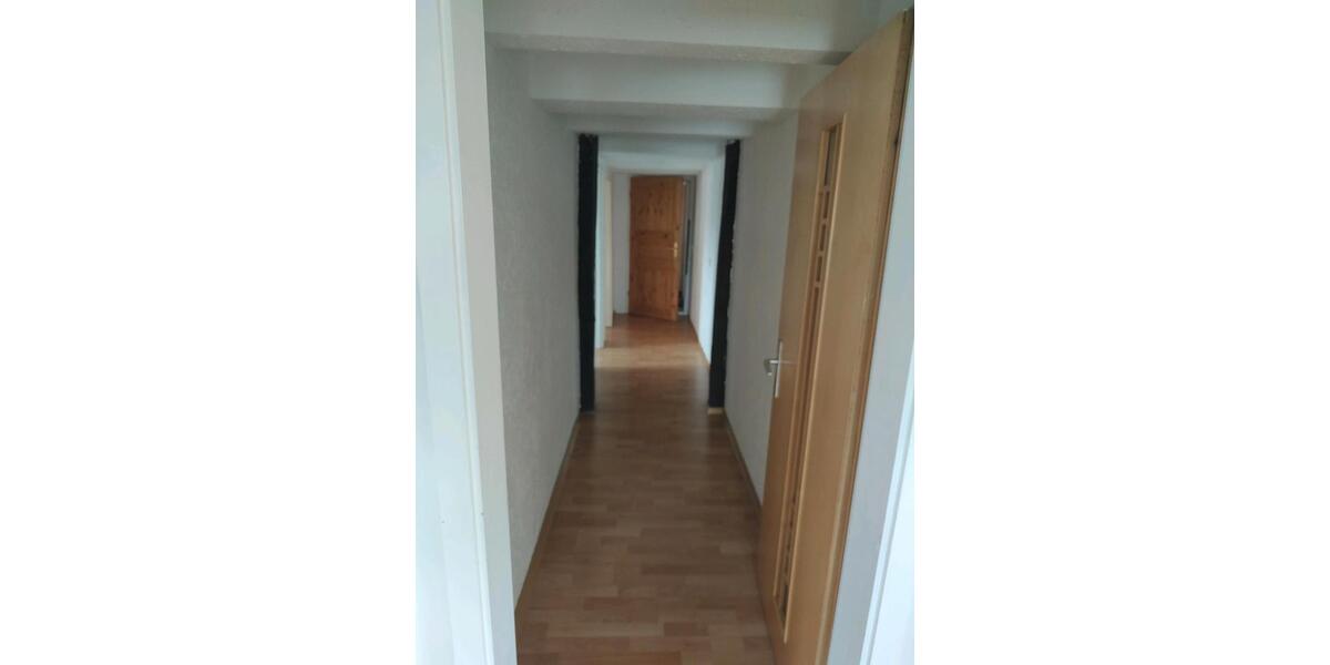Dachgeschoßwohnung Schöningen - 3 Zimmer, 65 m&sup2;, 390&euro; | Angebot:26135157