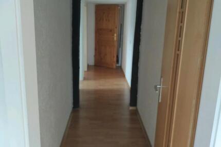 Wohnung Schöningen - 3 Zimmer, 65 m&sup2;, 390&euro; | Angebot:26135157