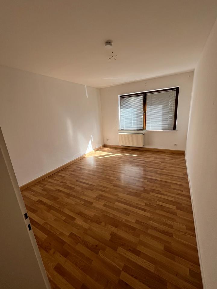 2-ZKB Wohnung mit großer Terrasse